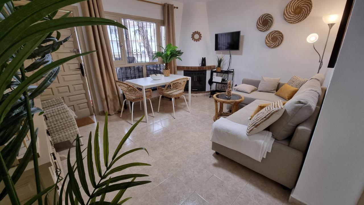 Super Holiday Las Buganvillas Garden And Sea Views 卡拉德米哈斯 外观 照片