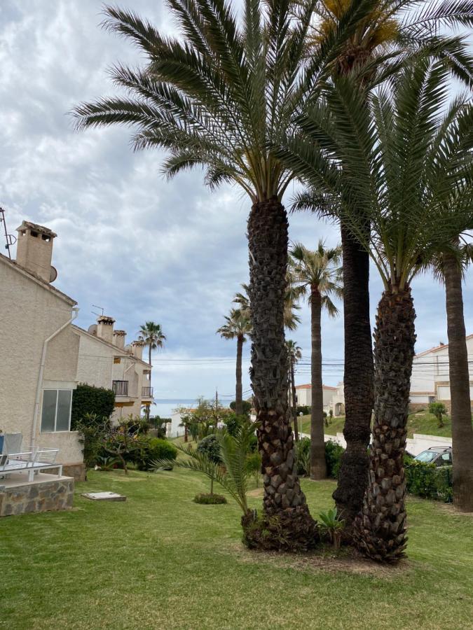 Super Holiday Las Buganvillas Garden And Sea Views 卡拉德米哈斯 外观 照片